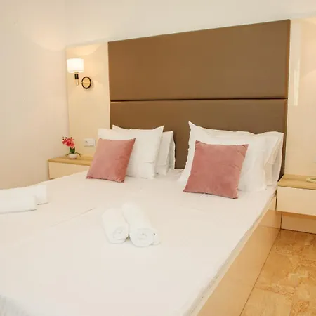 Onyx Private Lejlighed